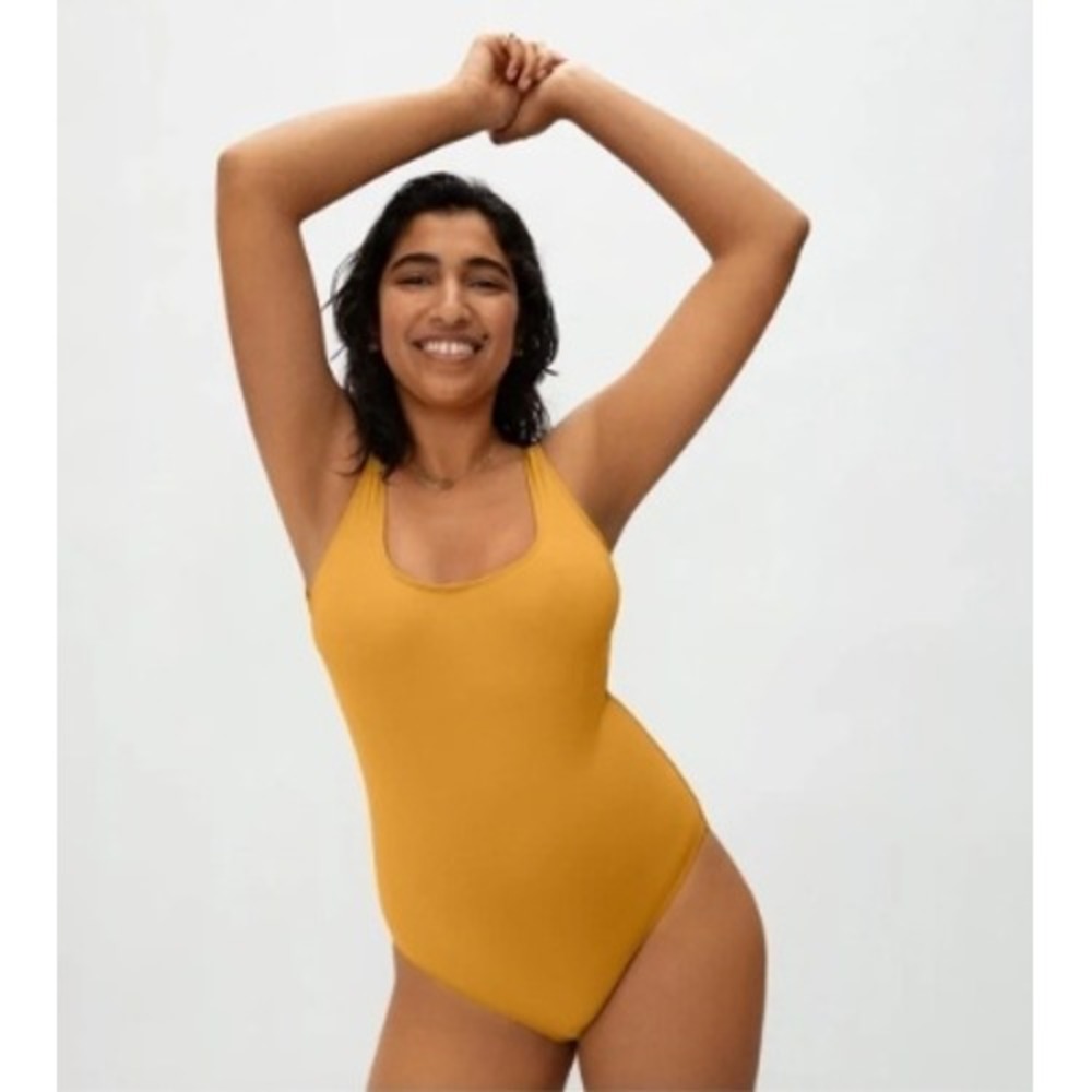 NEW Everlane ReNew One-Piece Swimsuit Medium Marigold Yellow Coastal Minimalist
